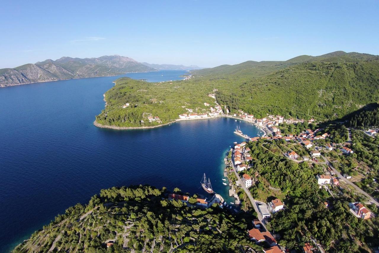 Apartments And Rooms By The Sea Racisce, Korcula - 4341 Exteriör bild